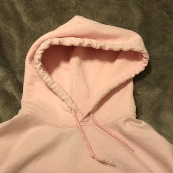 💘 Pink Crop Hoodie💘 - Picture 3 of 4